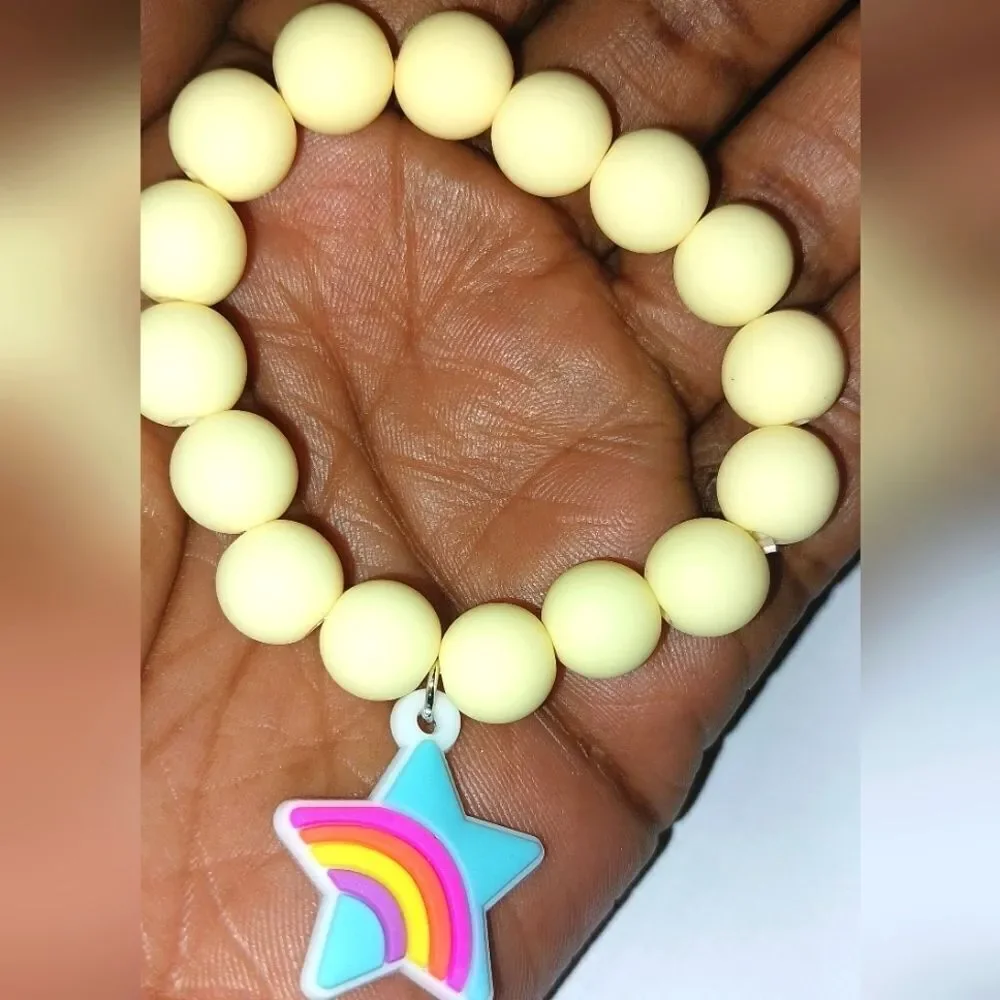 Super cute girls beaded bracelet